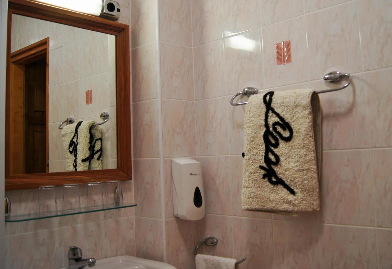 Racz Fogado Hotel Kisoroszi Ngoại thất bức ảnh