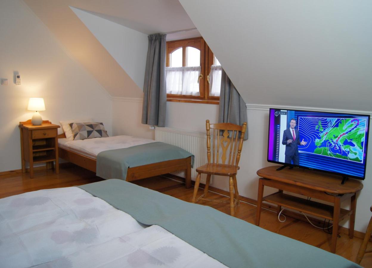 Racz Fogado Hotel Kisoroszi Ngoại thất bức ảnh